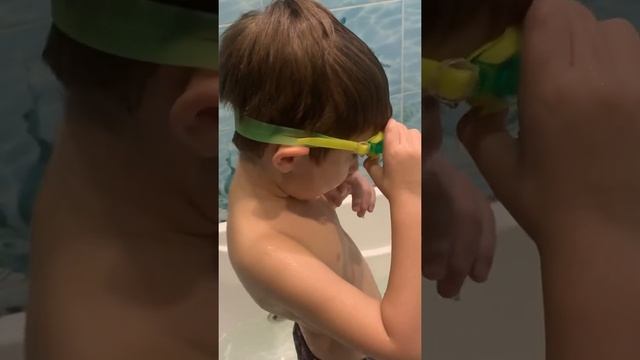 Заплыв в ванне ? смотреть онлайн