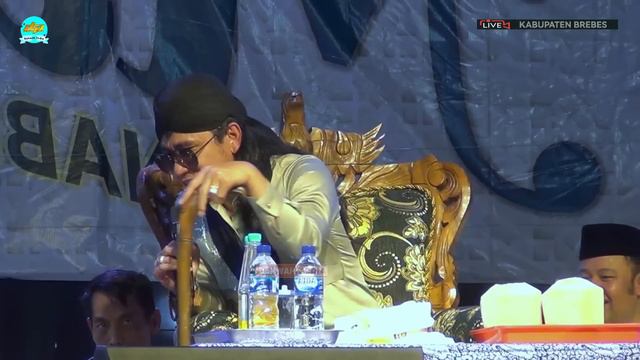 Gus Miftah Terbaru 2024 - Makan Siang Gratis Atau Internet Gratis Mana Yg Lebih Penting??