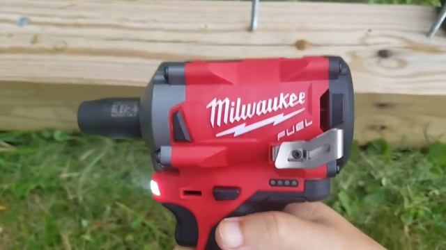 Milwaukee M12 Fuel Stubby Vs. Makita 18v Sub-Compact Impact Wrench Lag Bolt Face Off