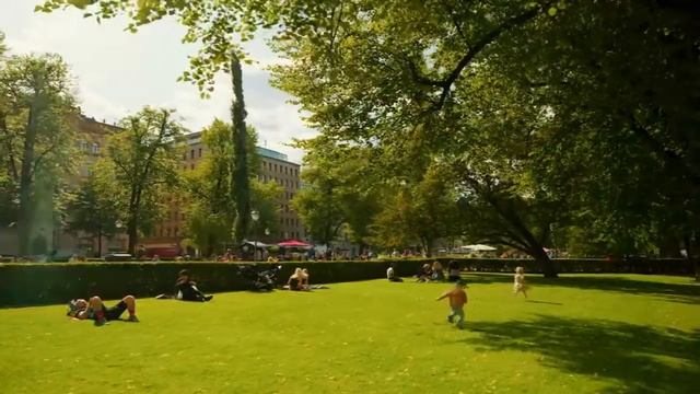 Helsinki Capital of Finland 8K смотреть онлайн