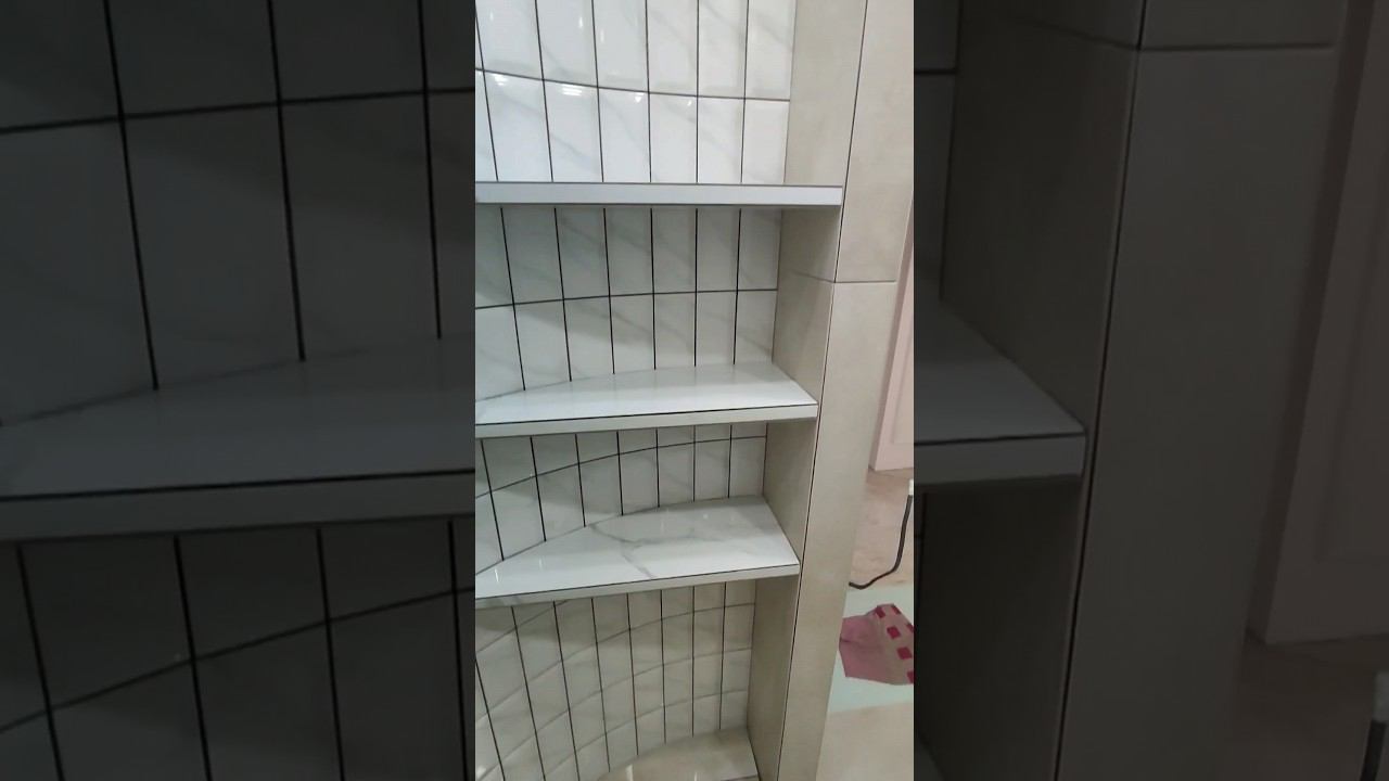 Приклеиваю полукруглые полочки из керамогранита.                    #ремонт #полочки #керамогранит