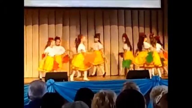 Танец с листочками смотреть онлайн