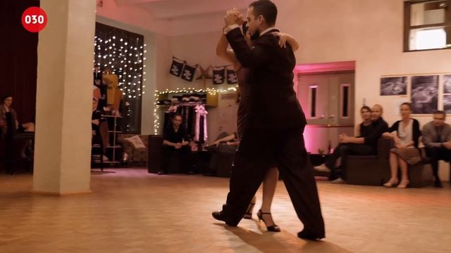 Daniela Barria and Julian Vilardo – La cicatriz смотреть онлайн