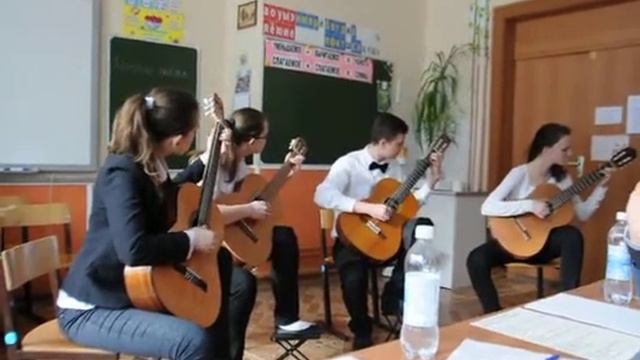 "Темная ночь" Ансамбль гитаристов смотреть онлайн