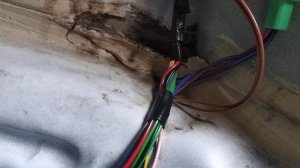 Вода в ногах пассажира приора