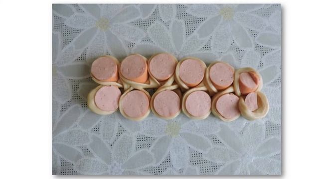 Булочки с сосиской смотреть онлайн