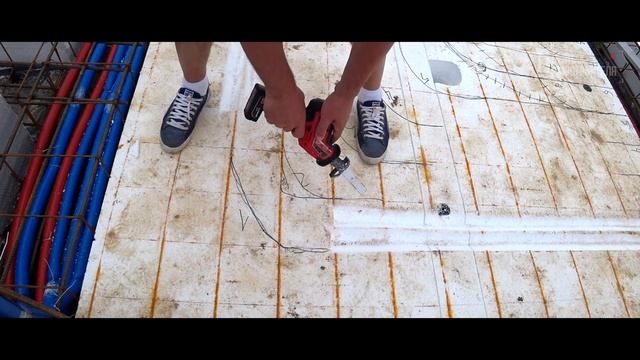 Радиаторы и фундамент УШП / Трубы отопления для радиаторов. Часть 19 смотреть онлайн