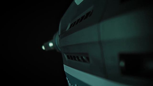 Makita DHR400 Akku-Bohrhammer SDS-MAX смотреть онлайн