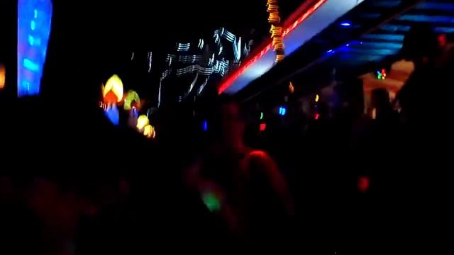 Тай. Правильная организация новогодней вечеринки 2012 смотреть онлайн