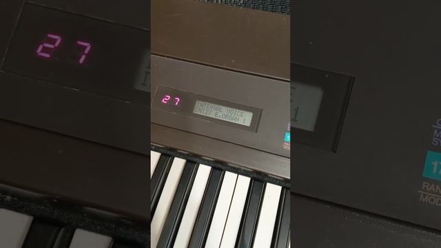 That Yamaha DX7 FM synth Top Gun sound (TUB BELLS) смотреть онлайн