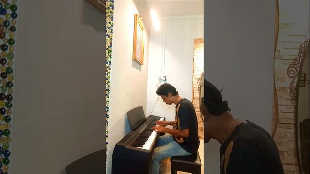 AUTUMN LEAVES : PIANO COVER : PAUL RAVIE : SINGAPORE : YAMAHA P125 DIGITAL PIANO