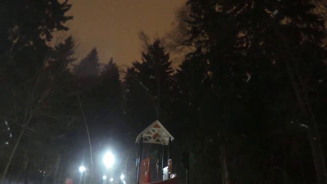 Звуки пролете самолета вдалеке, ночь, падает снег смотреть онлайн