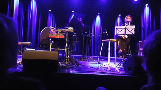 Nina Persson & Martin Hederos - Bad Idea Blues - Bremen, 9. maj 2017 смотреть онлайн