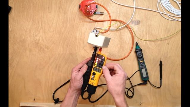 Fluke T 130 смотреть онлайн