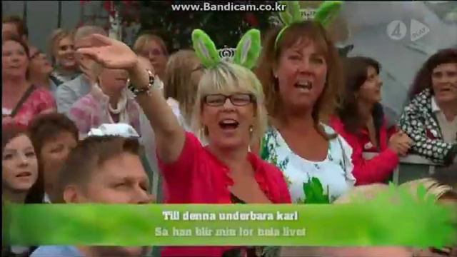Lill Lindfors & Lotta Engberg - Lill Lindfors Medley (Live @ Lotta På Liseberg 2011) смотреть онлайн