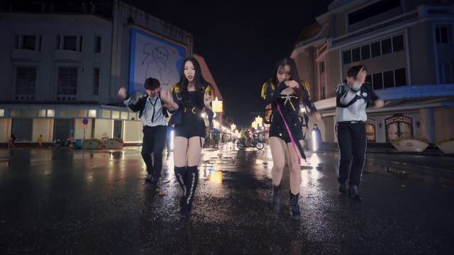 [KPOP IN PUBLIC] Red Velvet - IRENE & SEULGI 'Monster'| 커버댄스 DANCE COVER | Cli-max Crew from Vietna смотреть онлайн