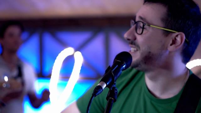 Les hommes libres смотреть онлайн