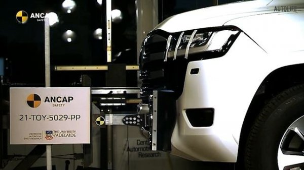 Краш тест Тойоты Ленд Крузер 300 2022