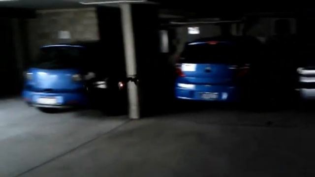 Flying AR Drone Parrot Quadrocopter in a garage @ Mosman, Australia смотреть онлайн