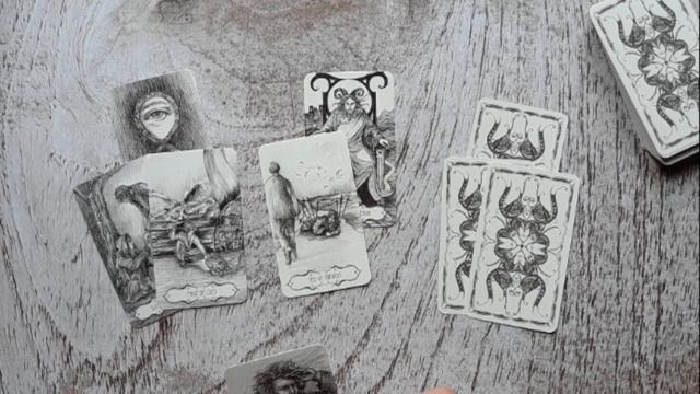 Действовать или нет! Стоит ли проявлять инициативу к загаданному человеку? смотреть онлайн