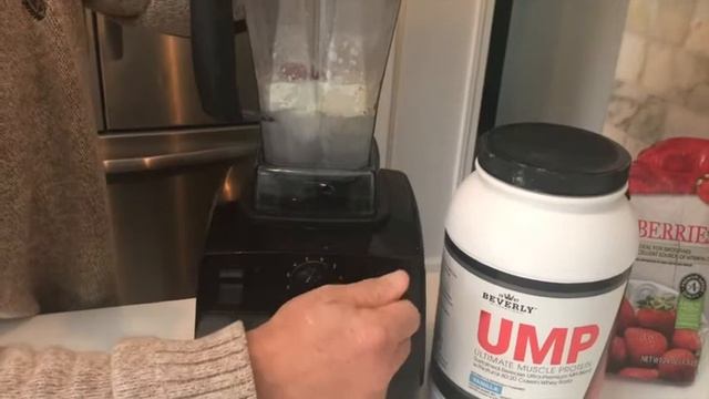 Vitamix Blender Professional Grade, Self Cleaning REVIEW смотреть онлайн