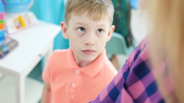 Почему ребенок не хочет учиться и как ему помочь? [СуперДети] смотреть онлайн