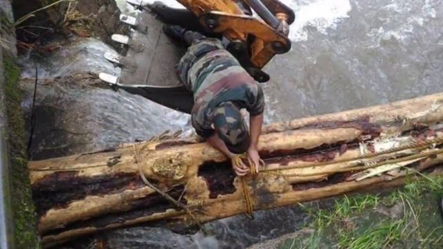 Disaster in Kerala смотреть онлайн