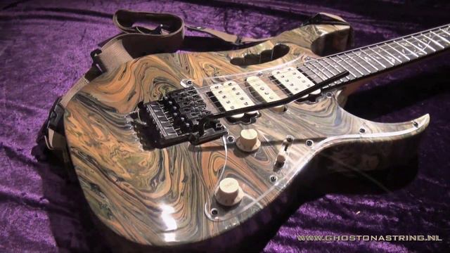 Ghost on a string Ibanez Jem77camo смотреть онлайн