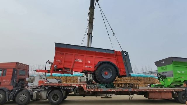 UNIA APOLLO 16 有机肥抛洒车交货中国山东！ смотреть онлайн