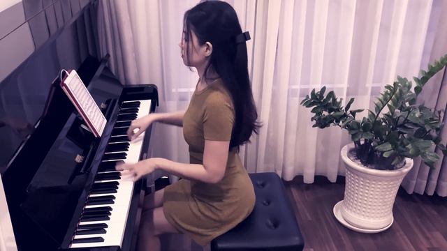 Nightwish - While Your Lips Are Still Red (Piano cover - Linh Tran) смотреть онлайн