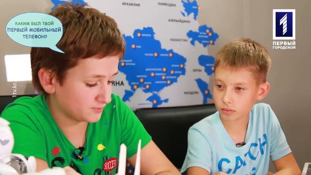 О транспорте будущего и новом iPhone смотреть онлайн