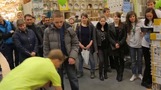 Леруа Мерлен Тюмень Открытие строительного сезона 2014 ФУТБОЛ В КУХНЯХ смотреть онлайн