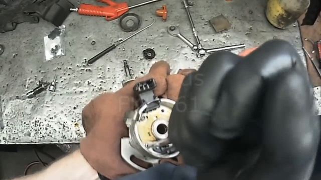 VW T4: 2.5L Eurovan Replacing Hall Sensor inside the Distributor (Intermittent No Spark when Warm) смотреть онлайн