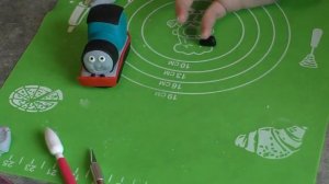 Паравоз Томас из мастики ( Thomas and Friends )