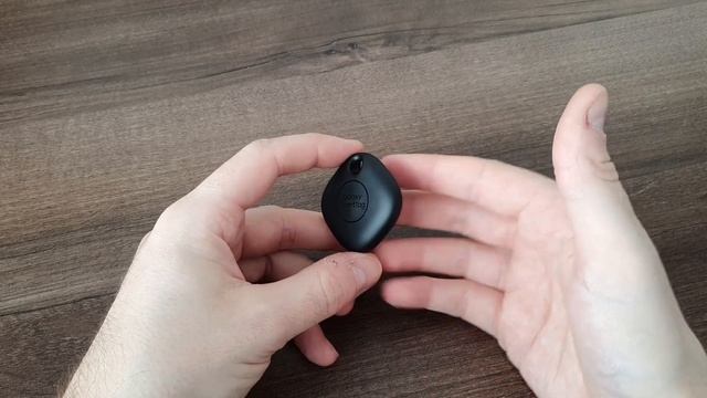 Samsung Galaxy SmartTag распаковка и первый взгляд