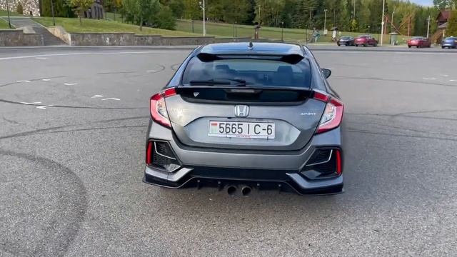 Honda Civic X смотреть онлайн