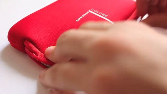 Etui Tucano Second Skin Colore dla 2.5" dysków zewnętrznych - Recenzja смотреть онлайн