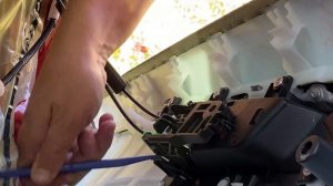 Как снять карту задней двери Toyota RAV4 2020