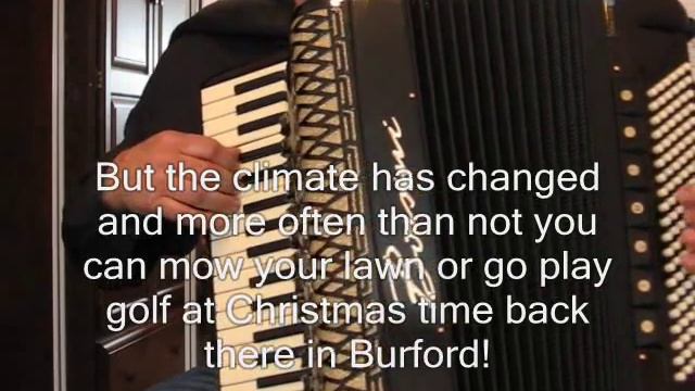 WHITE CHRISTMAS on Accordion ( With subtitle story!) смотреть онлайн