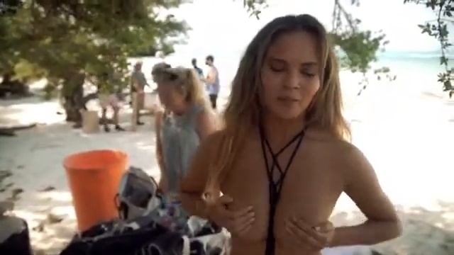 Криси Тейган взорвала Интернет интересным видео смотреть онлайн