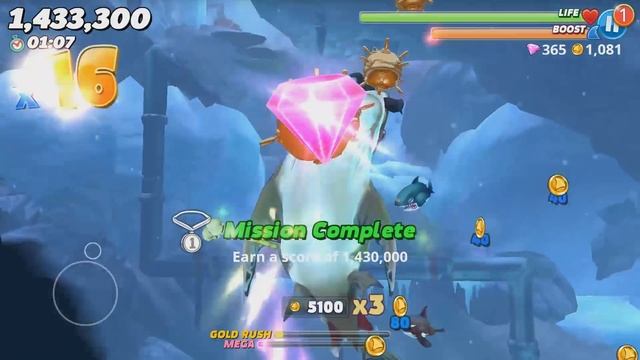 Hungry Shark World - How To Get A LOT of Gold Coins CRAZY FAST смотреть онлайн