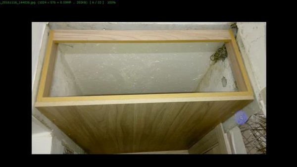 Устройство двусторонней сквозной антресоли над коридором на кухню