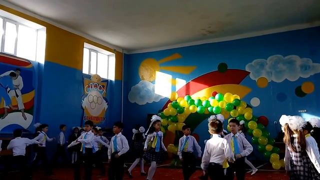 Танцы. Патриотические танцы. КСШ 5. Темиртау смотреть онлайн