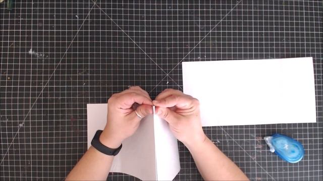 Flip Flap Mini Album with 4 Sheets of Cardstock смотреть онлайн