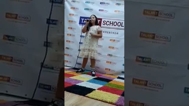 Воскобойник Лиза, 9 лет смотреть онлайн