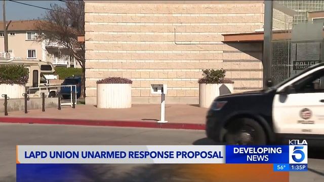 LAPD may no longer send armed officers to certain police calls смотреть онлайн