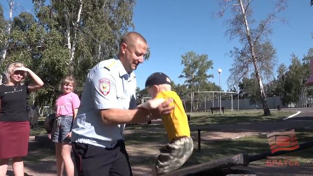 День любви и верности в Братске празднуют семьи разных профессий смотреть онлайн