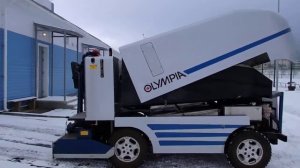 Машина для профессиональной заливки и уборки льда Olympia Millennium. Olympia Ice-resurfacing