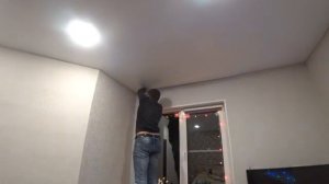 устраняем косяки натяжных потолков возникшие спустя 5 месяцев после монтажа