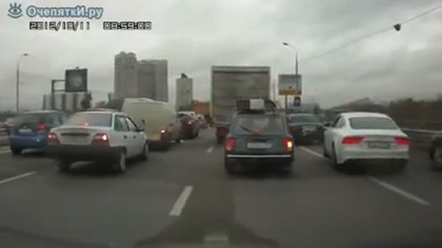 ВАЗ 2104 рулит на дорогах!не верите?))) смотреть онлайн